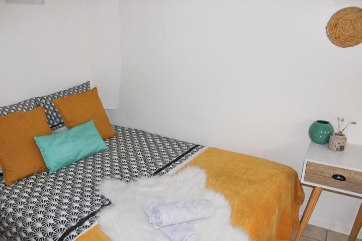 Le Scandinave, Proche Bord De Loire Orléans Exteriör bild